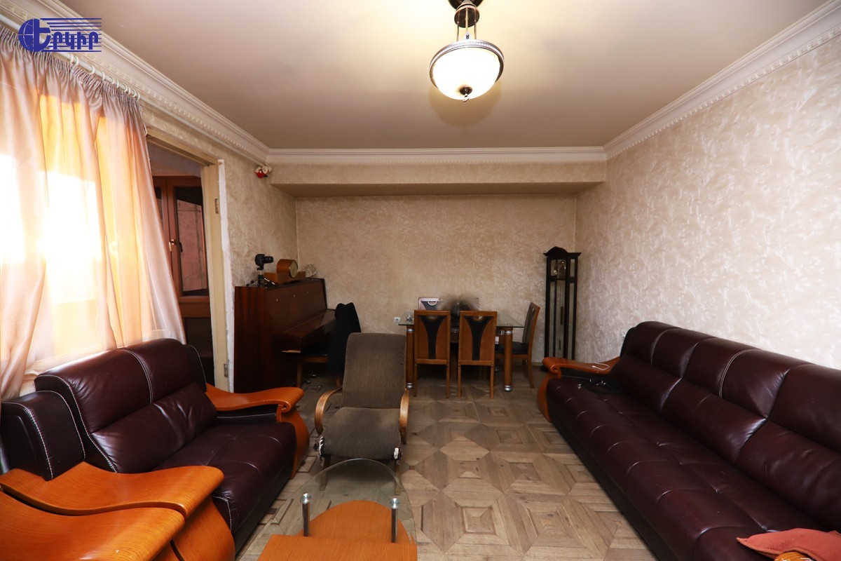 Apartments Code: 10+312272