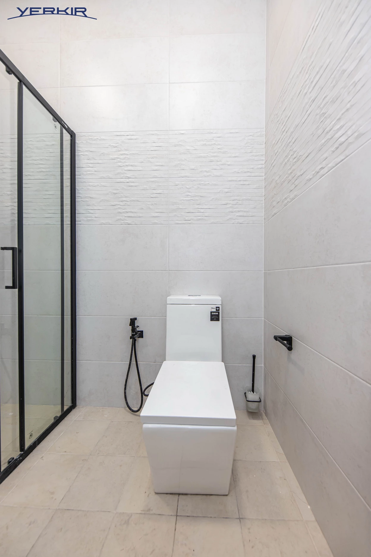 Apartments Code: 5+418467