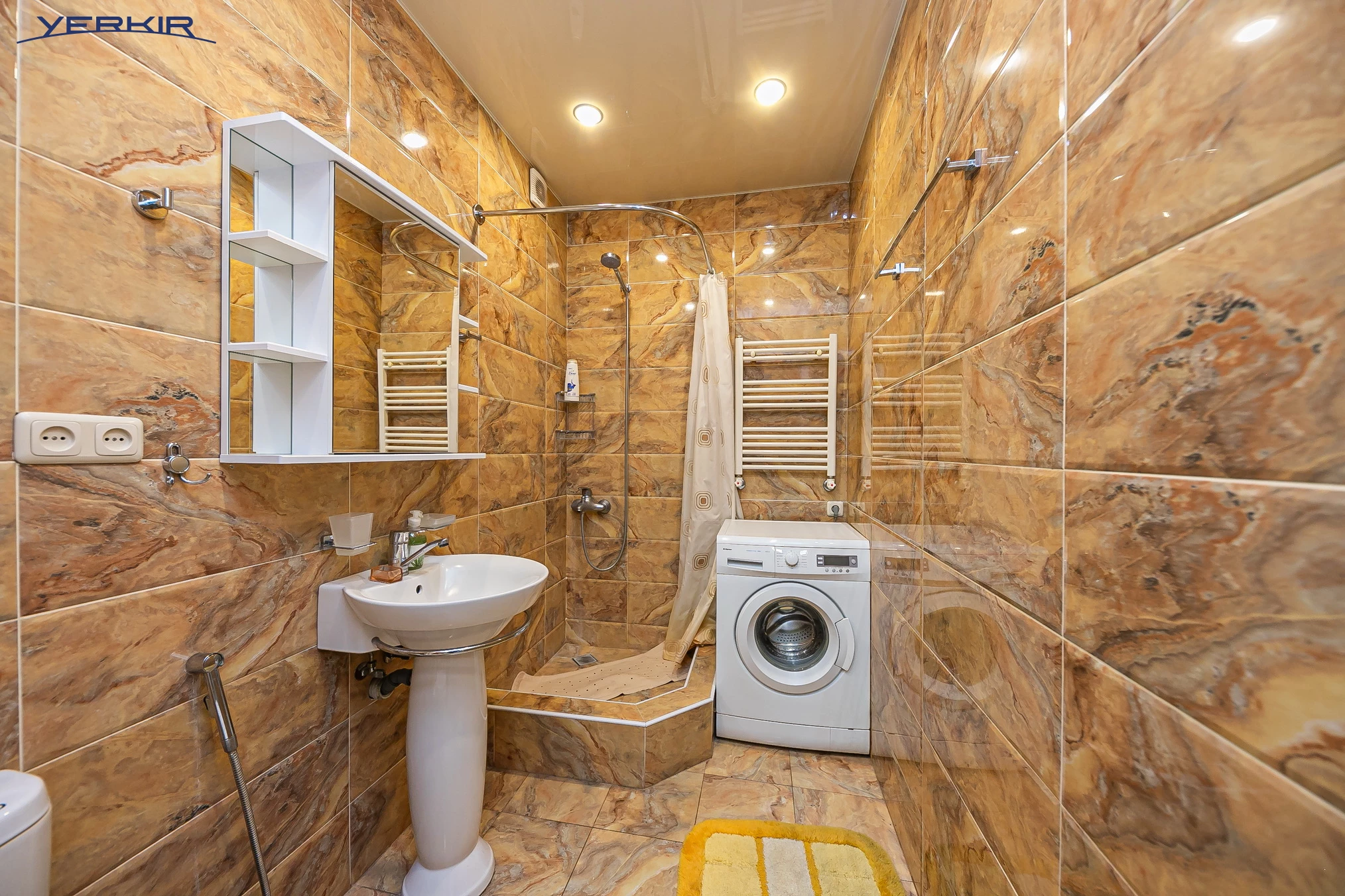 Բնակարաններ Կոդ` 5+218975