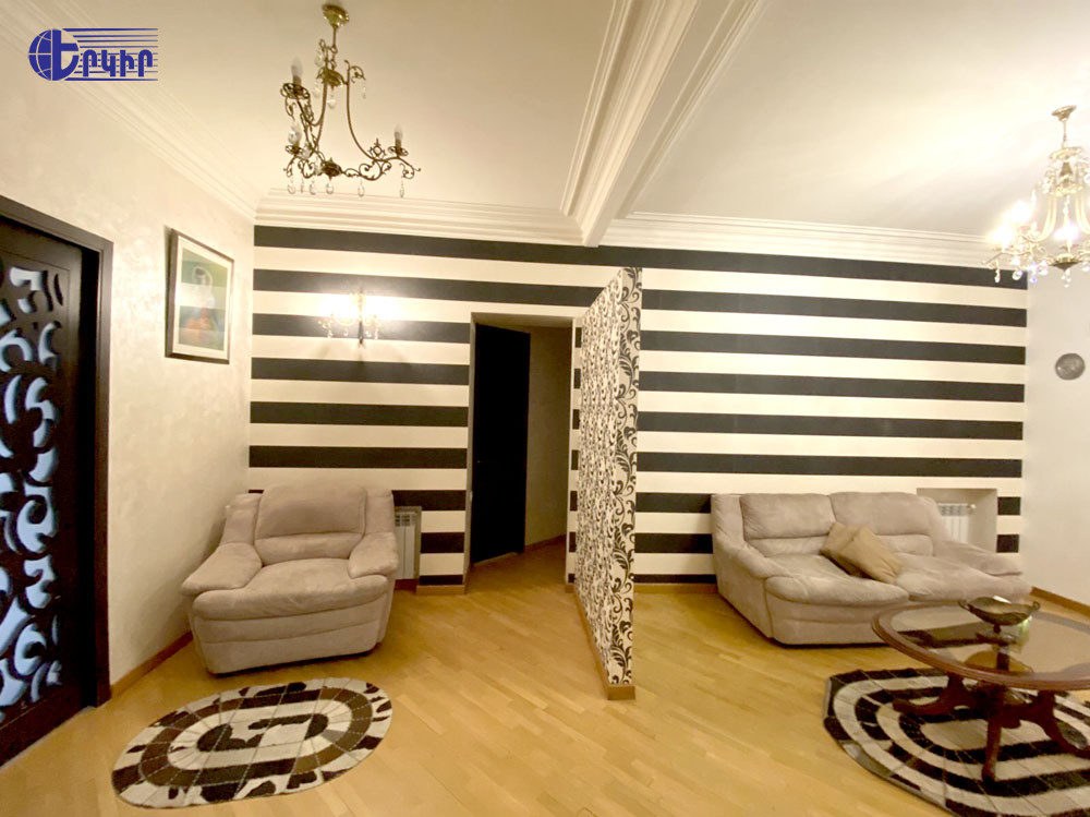 Բնակարաններ Կոդ` 10+303152