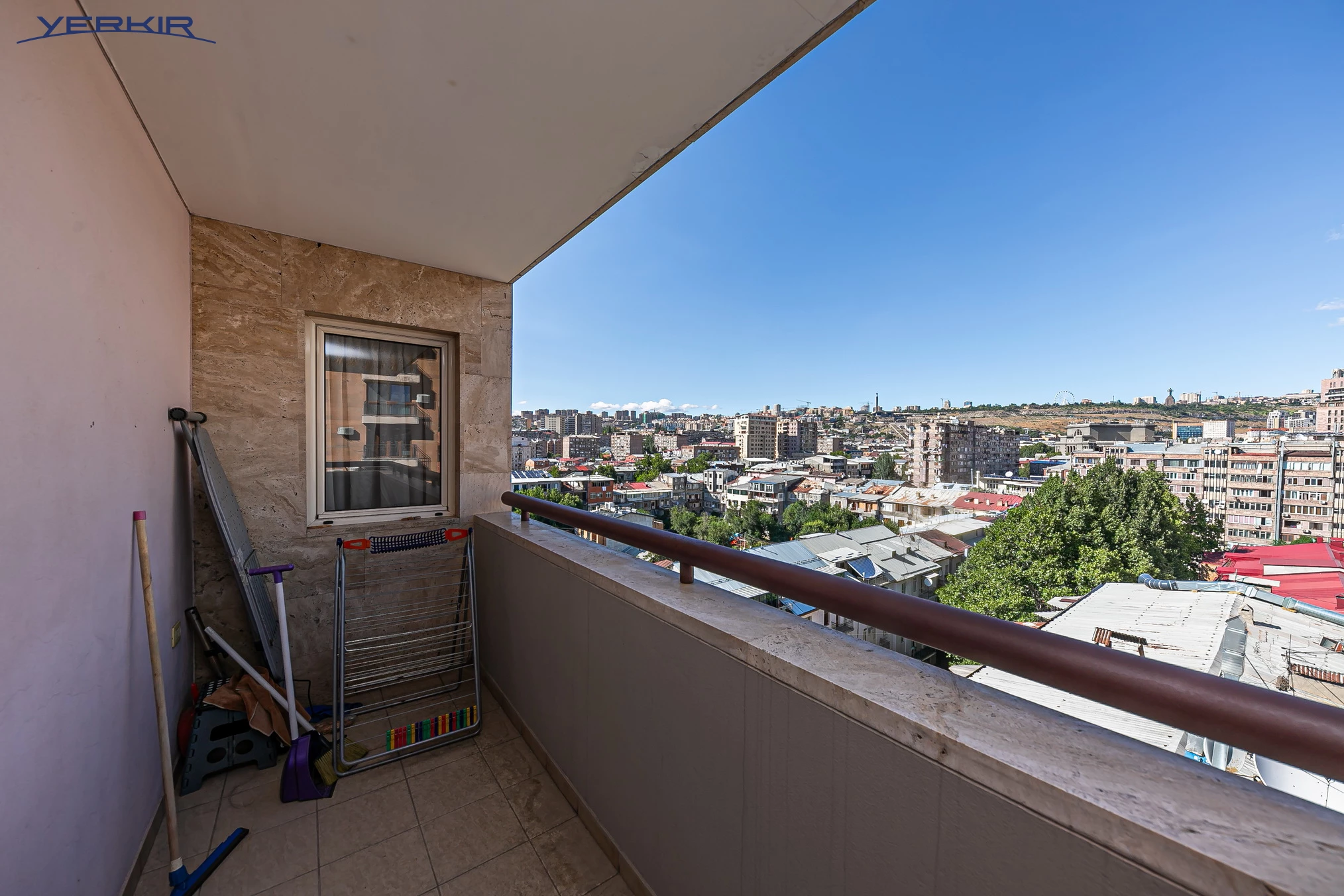 Apartments Code: 5+219182