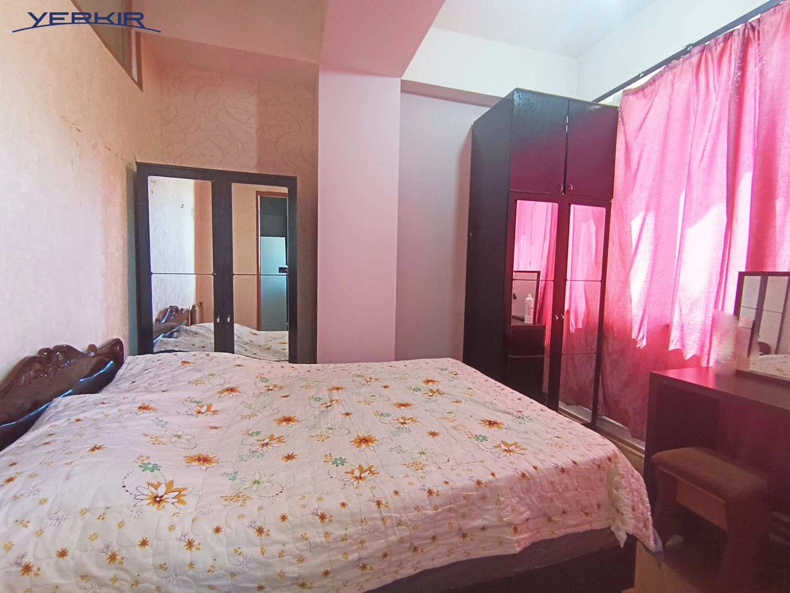 Apartments Code: 9+218013