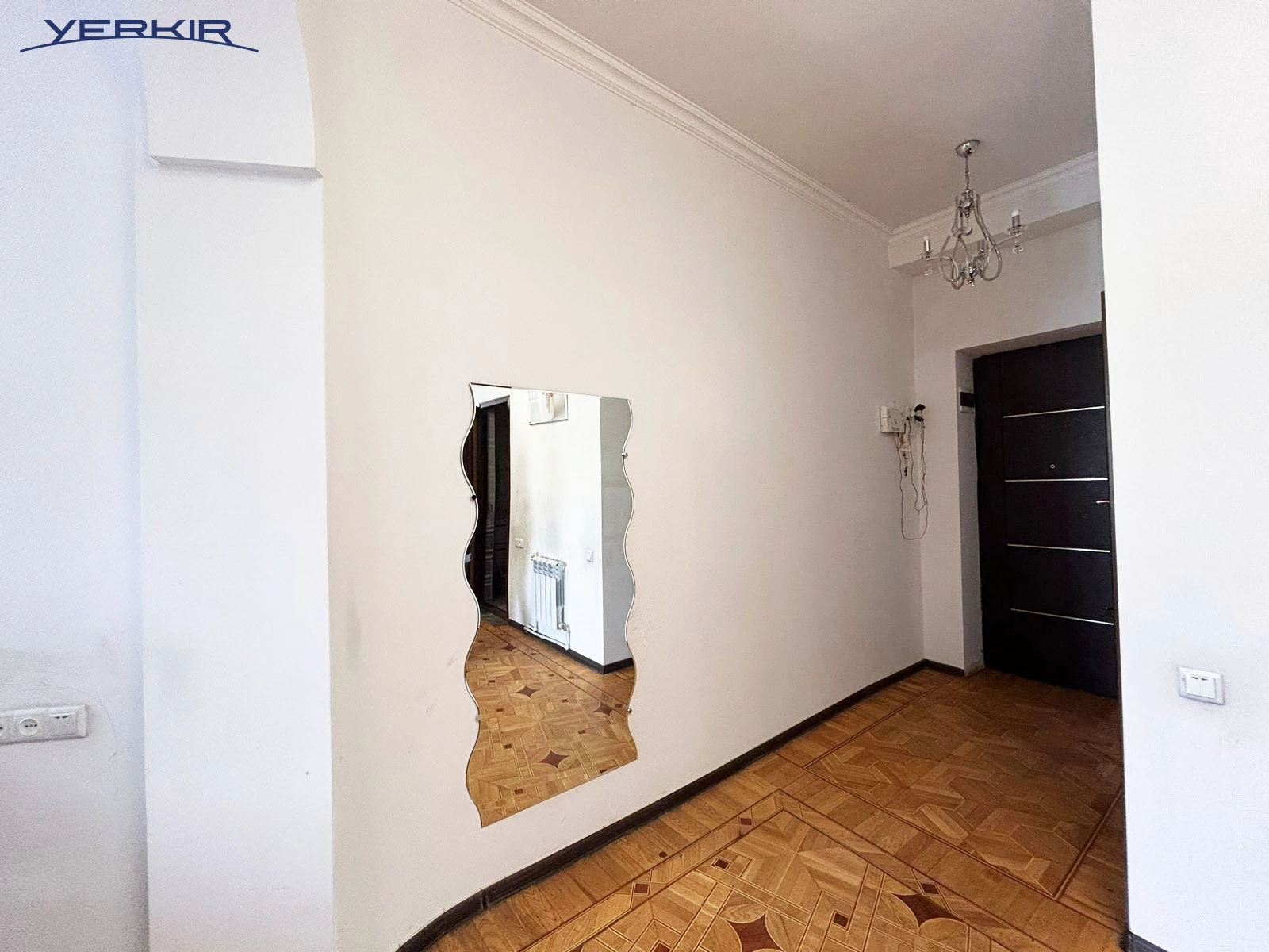 Apartments Code: 5+217356