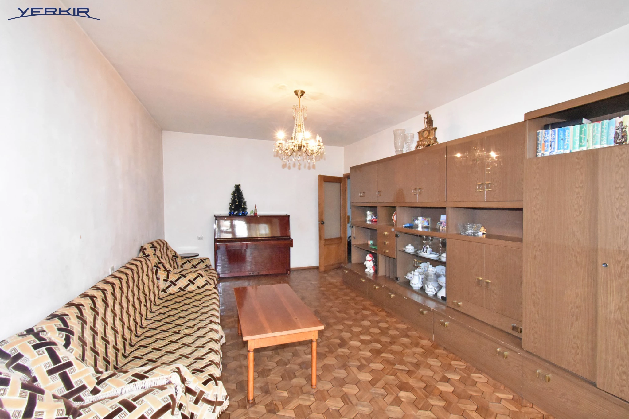 Apartments Code: 5+321368