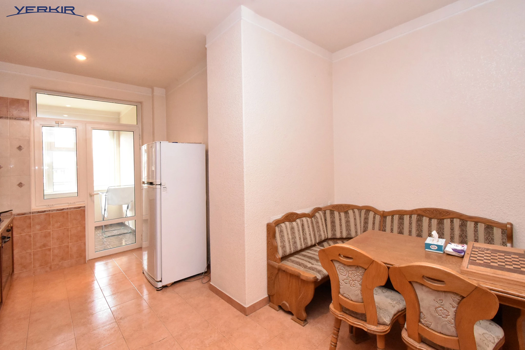 Բնակարաններ Կոդ` 5+821260