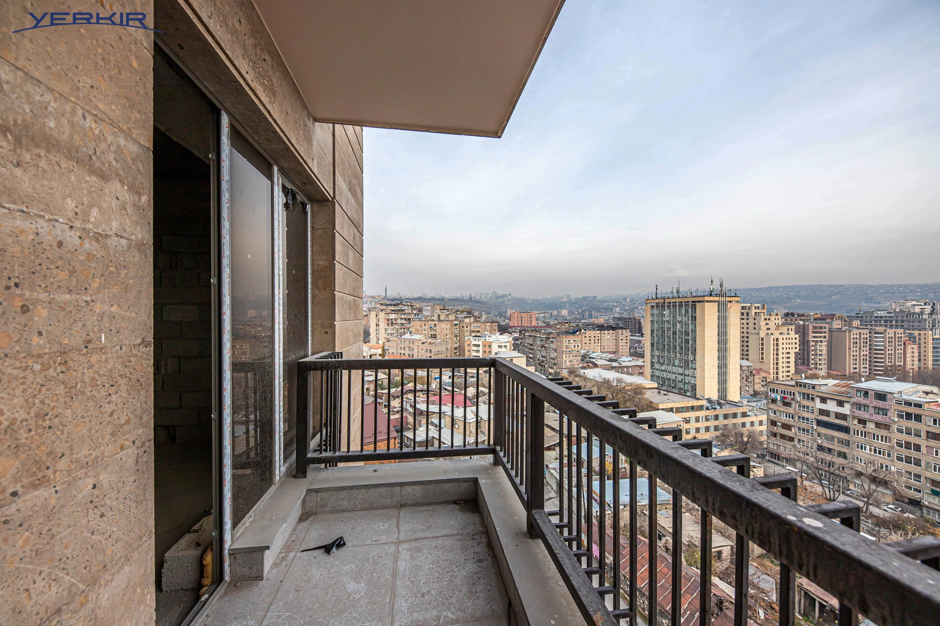 Apartments Code: 5+314903