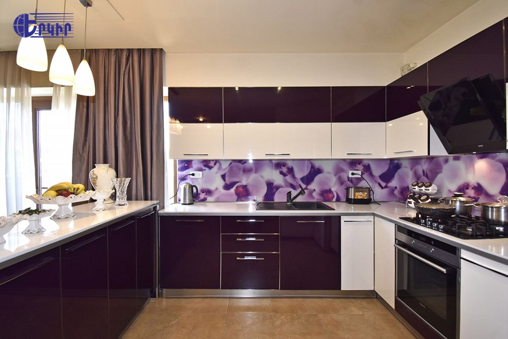 Apartments Code: 10+302298