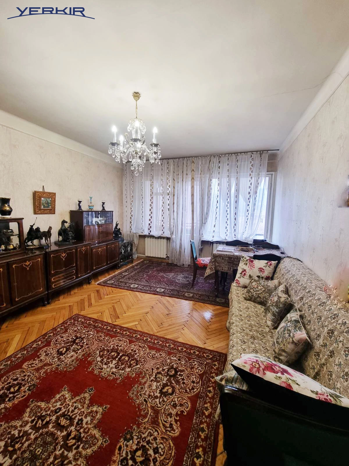 Apartments Code: 9+215696