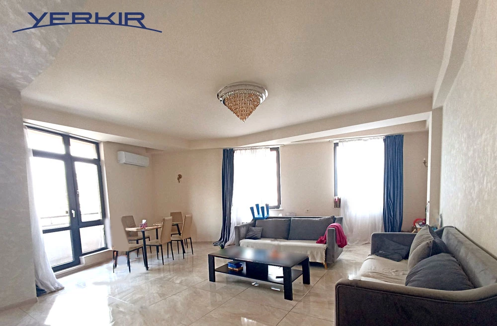 Apartments Code: 10+308066