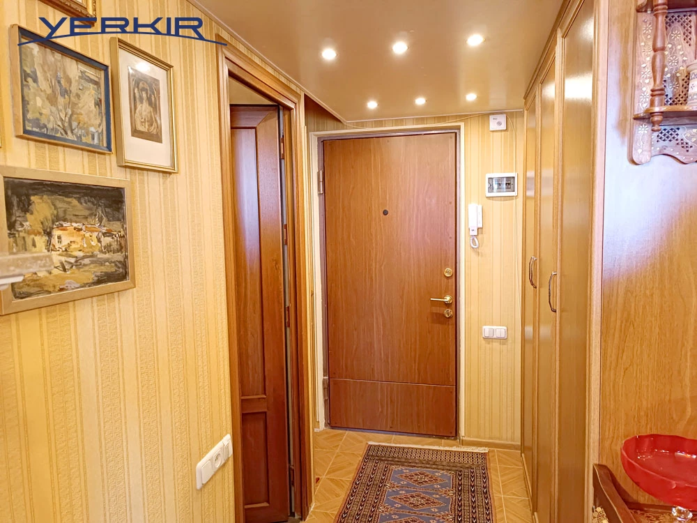 Բնակարաններ Կոդ` 9+110181