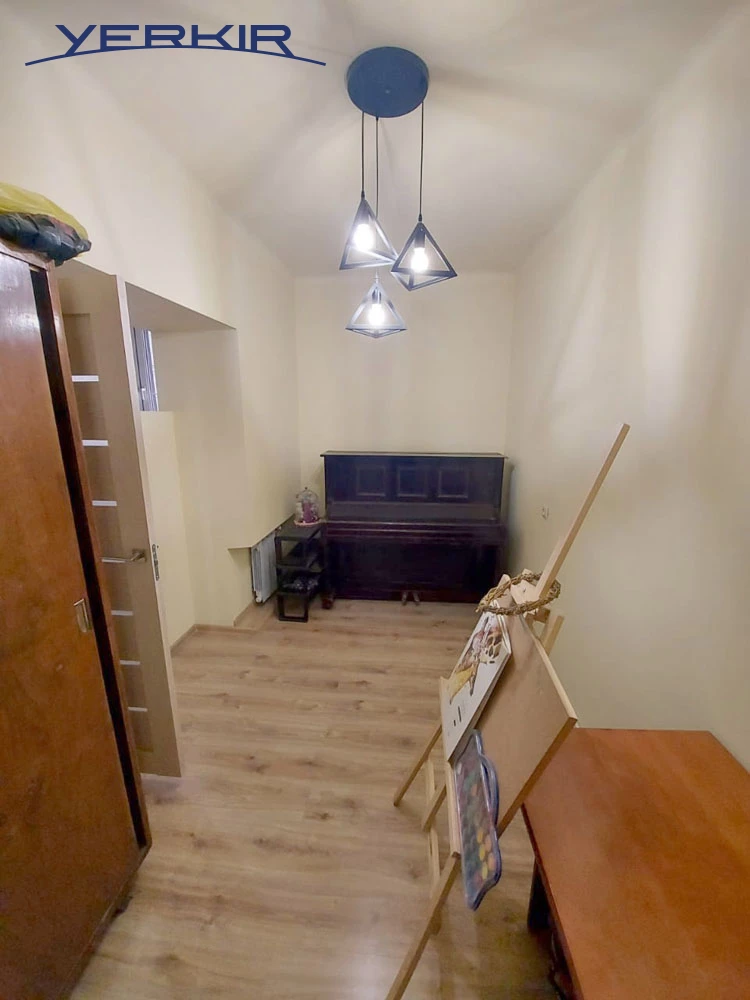 Apartments Code: 5+209346