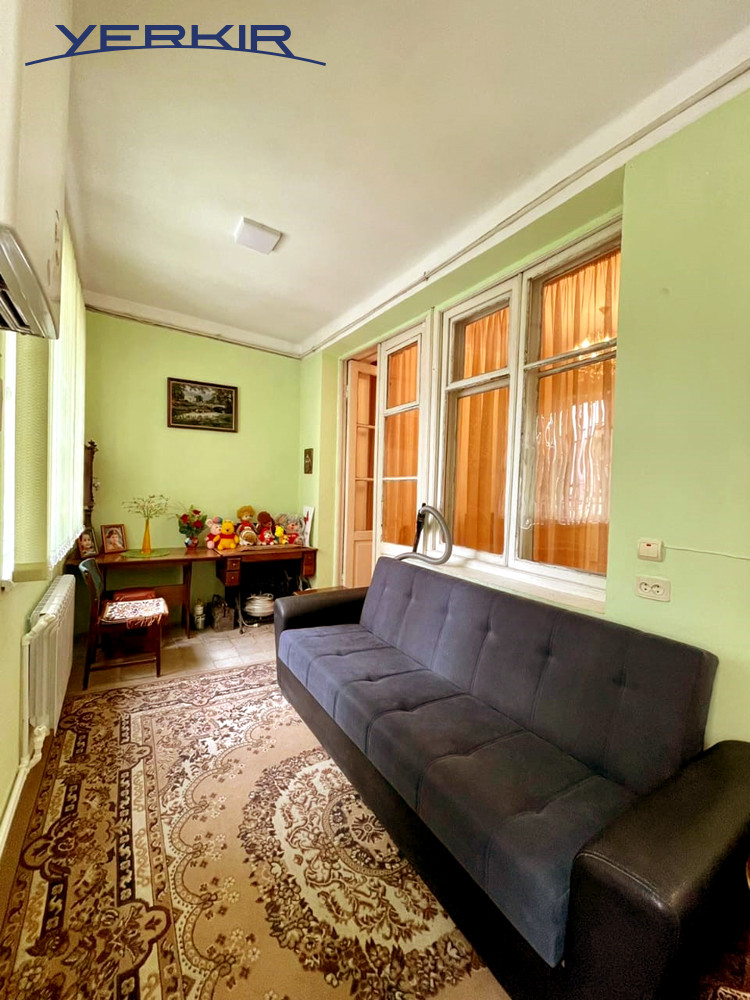 Apartments Code: 10+204508