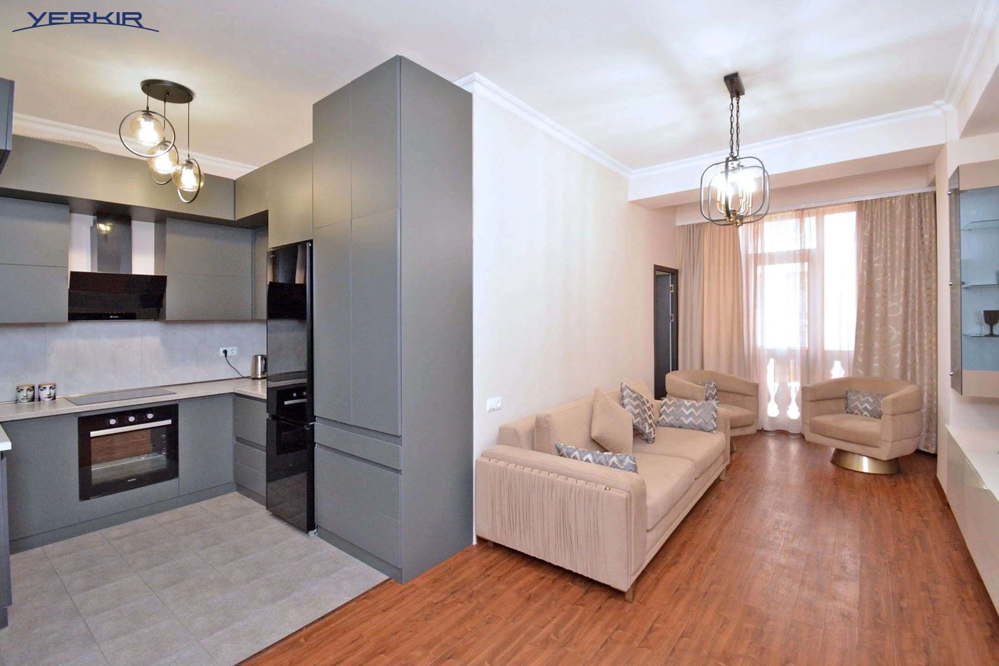 Apartments Code: 9+218265