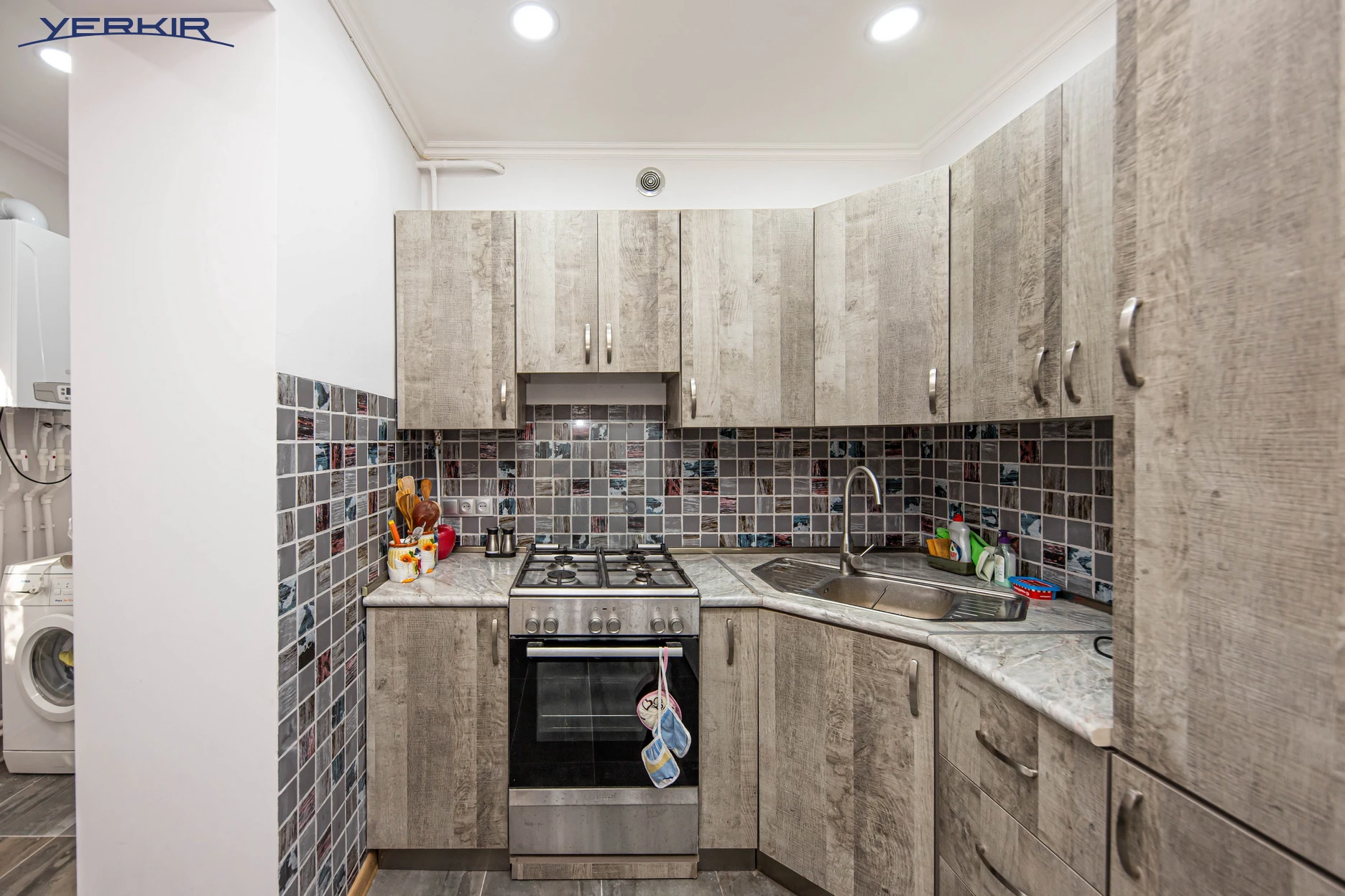 Բնակարաններ Կոդ` 3+2169641