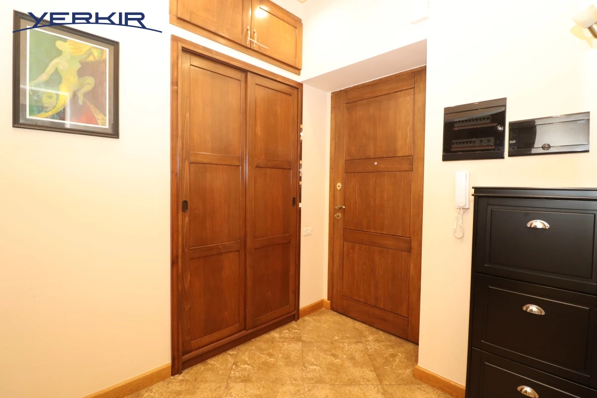 Բնակարաններ Կոդ` 9+318144