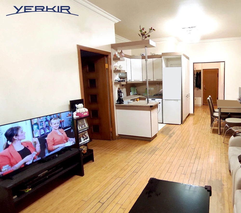 Բնակարաններ Կոդ` 5+210530