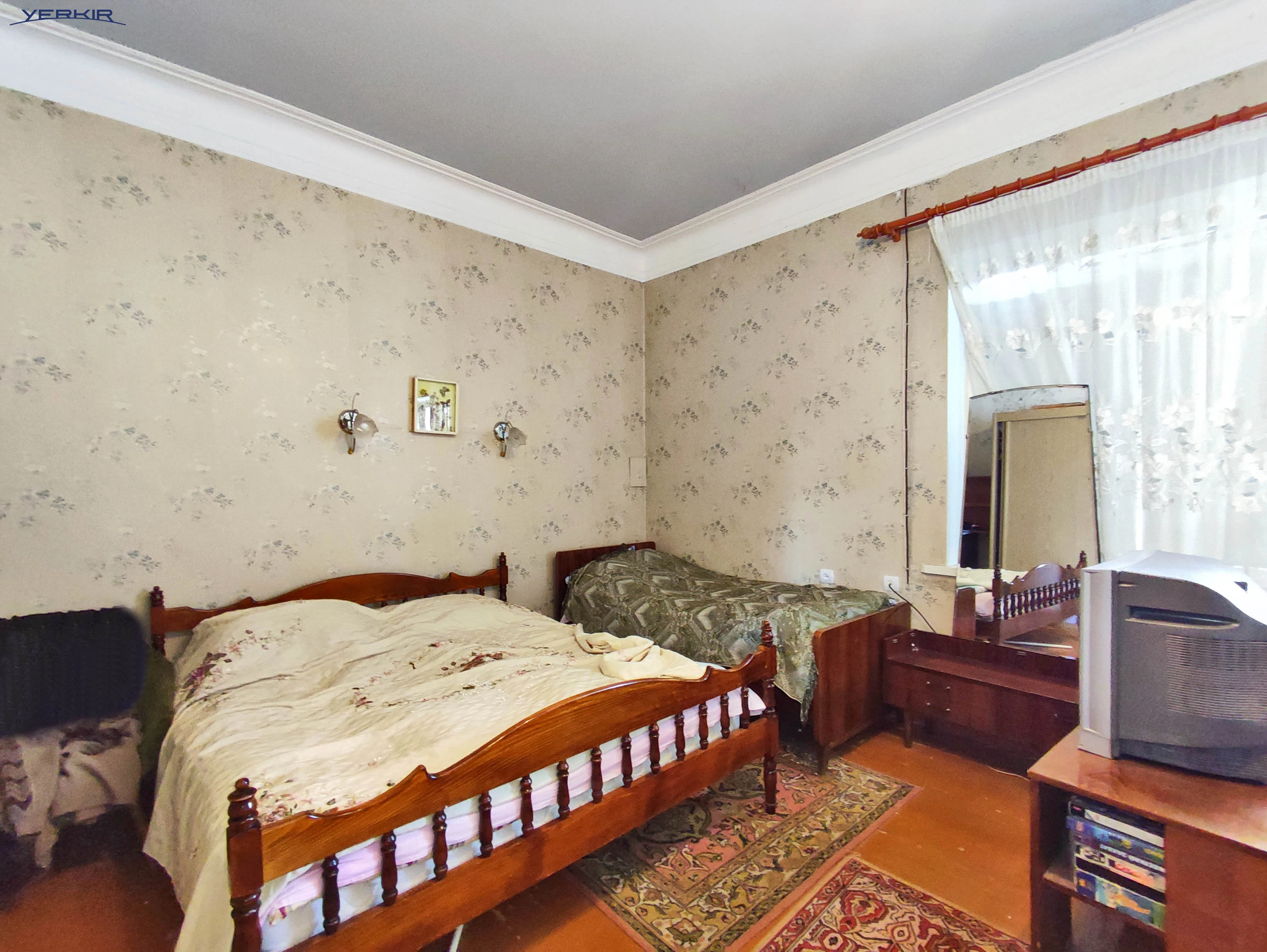 Առանձնատներ Կոդ` 4+511037