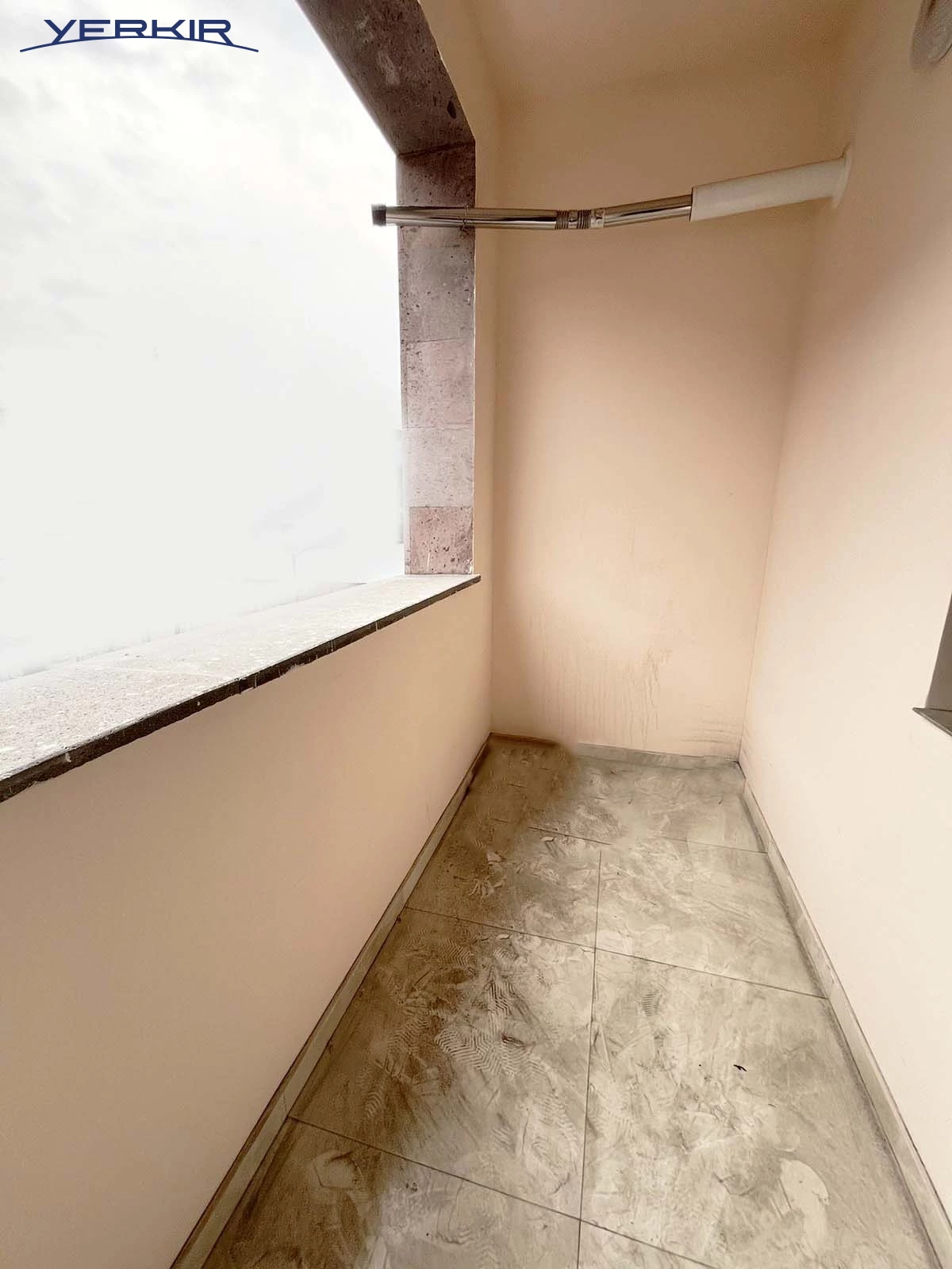 Բնակարաններ Կոդ` 2+215142