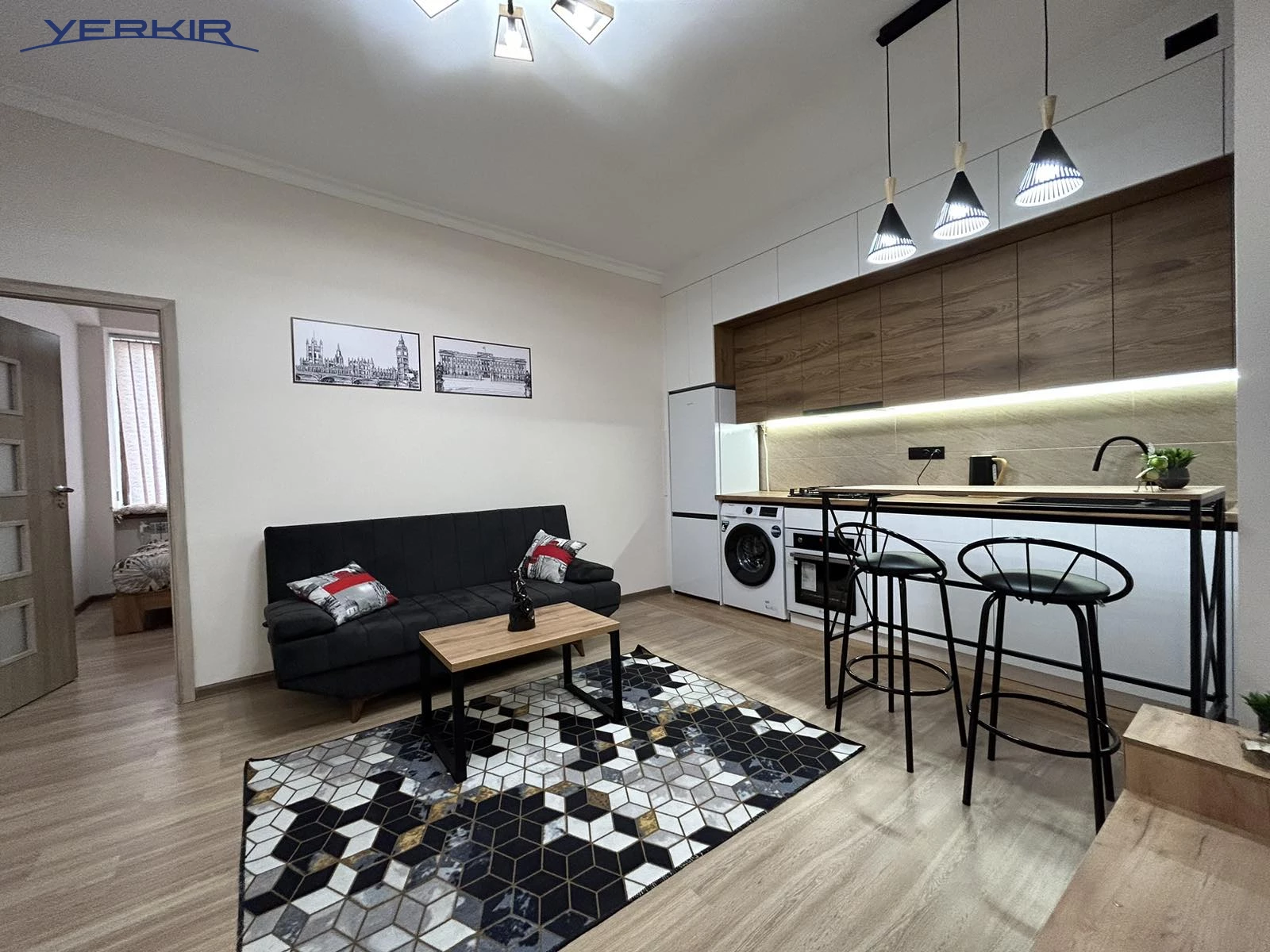 Բնակարաններ Կոդ` 5+113140