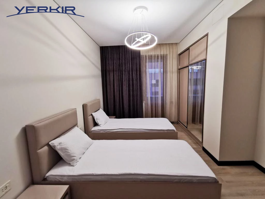 Բնակարաններ Կոդ` 5+312028