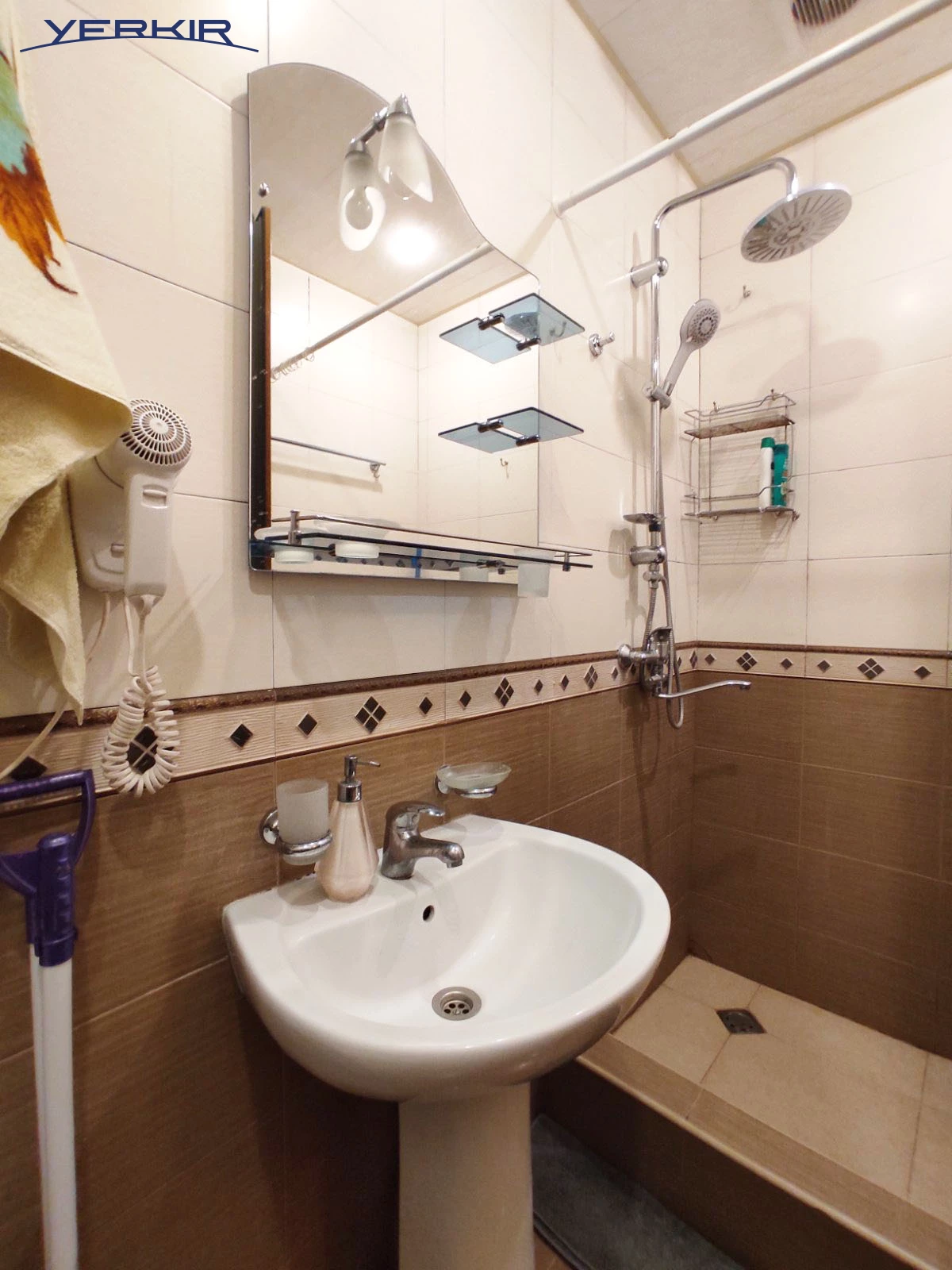 Բնակարաններ Կոդ` 8+210953