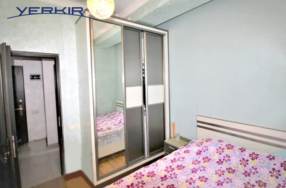 Apartments Code: 8+309349