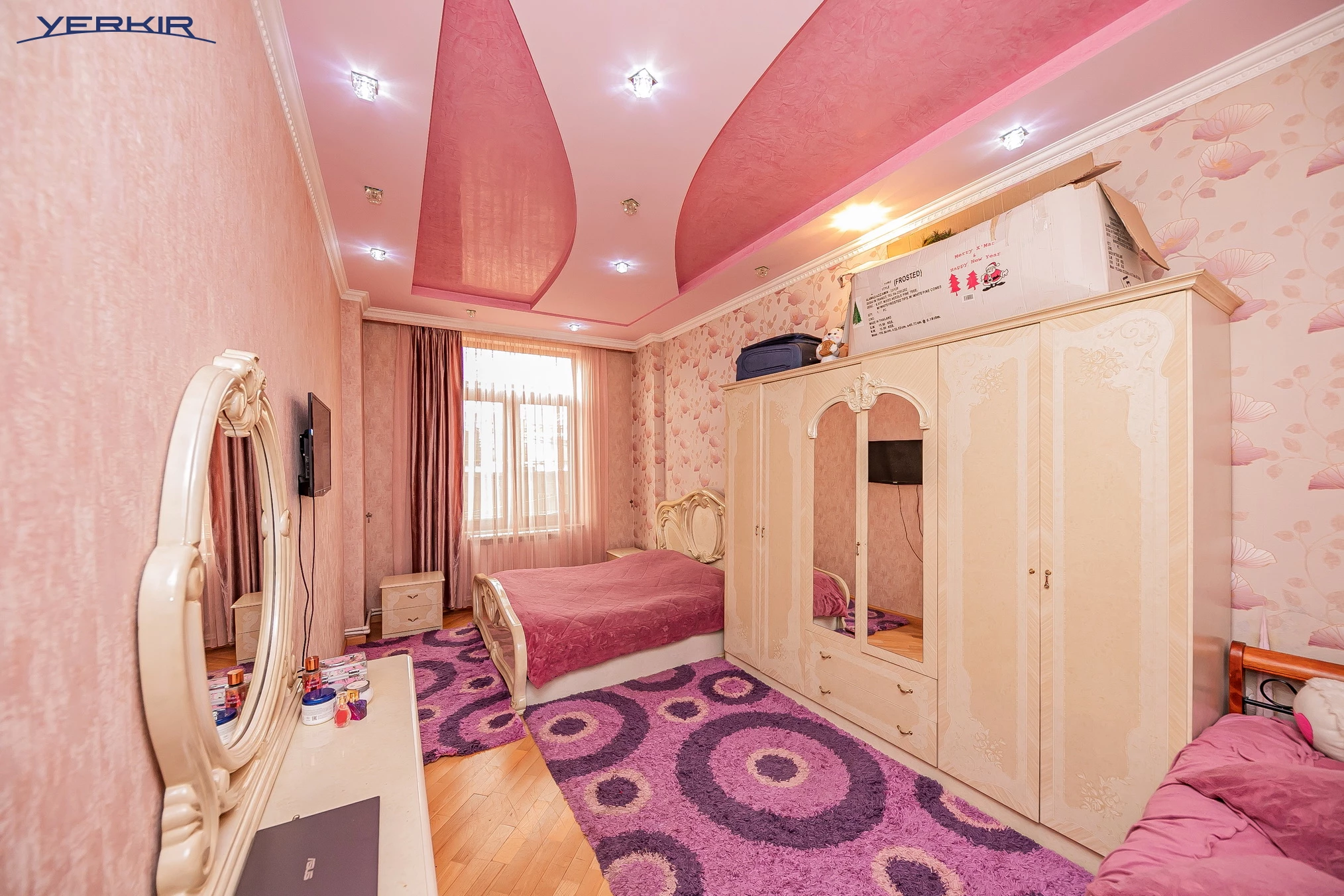 Apartments Code: 5+317049