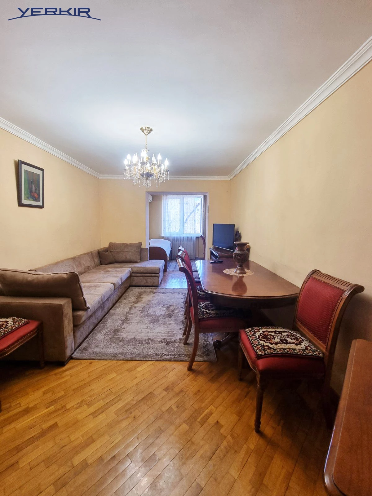 Բնակարաններ Կոդ` 5+3898309