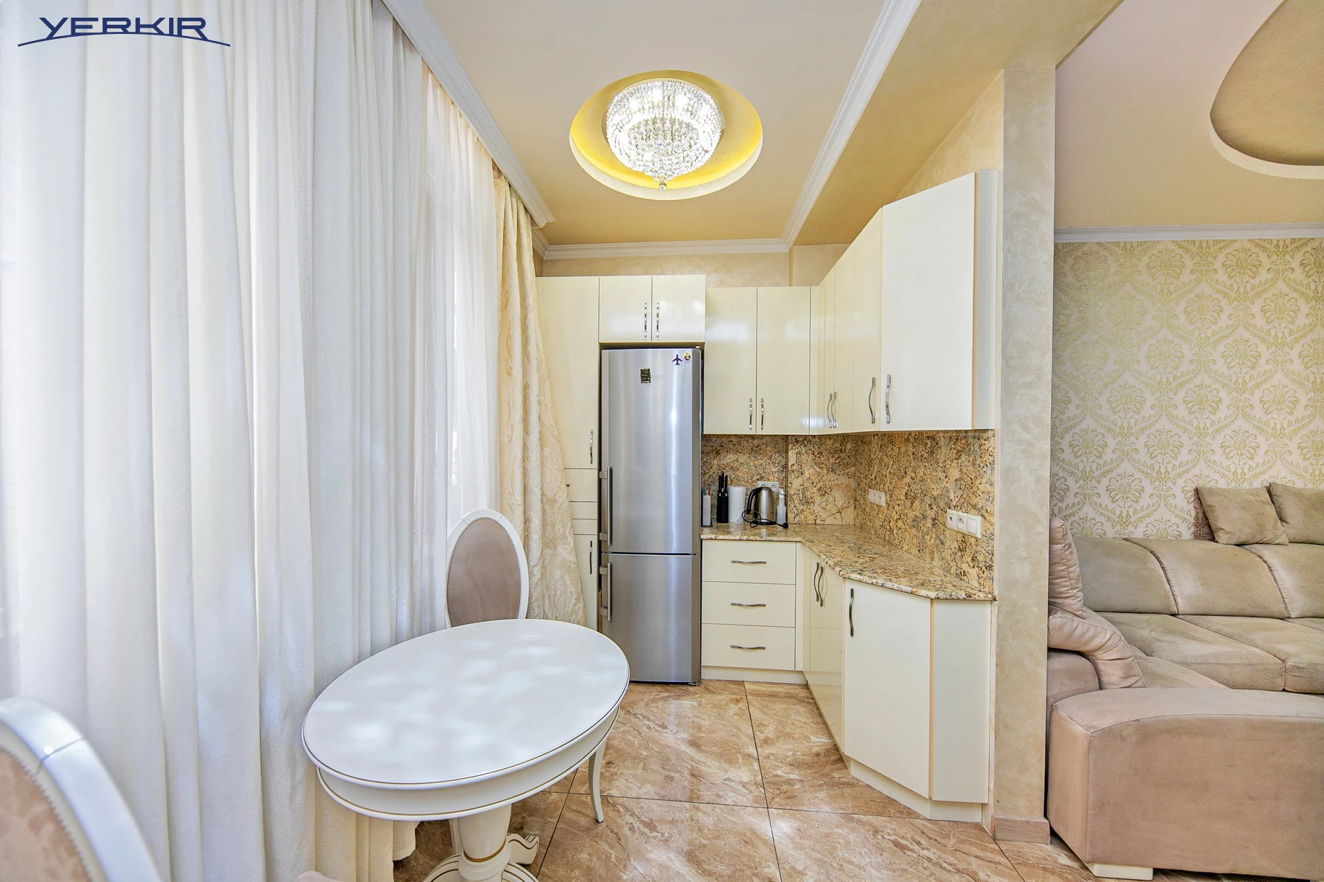 Квартиры Код 5+217916