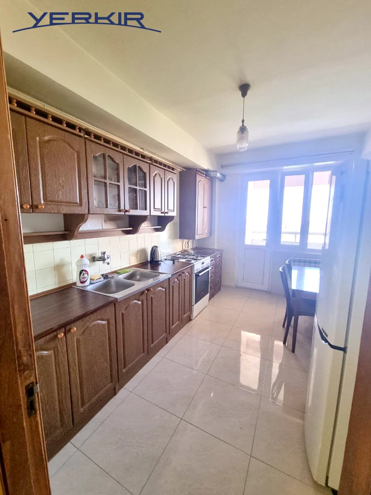 Apartments Code: 8+210256