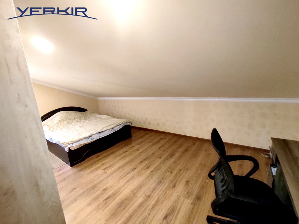 Առանձնատներ Կոդ` 9+50134