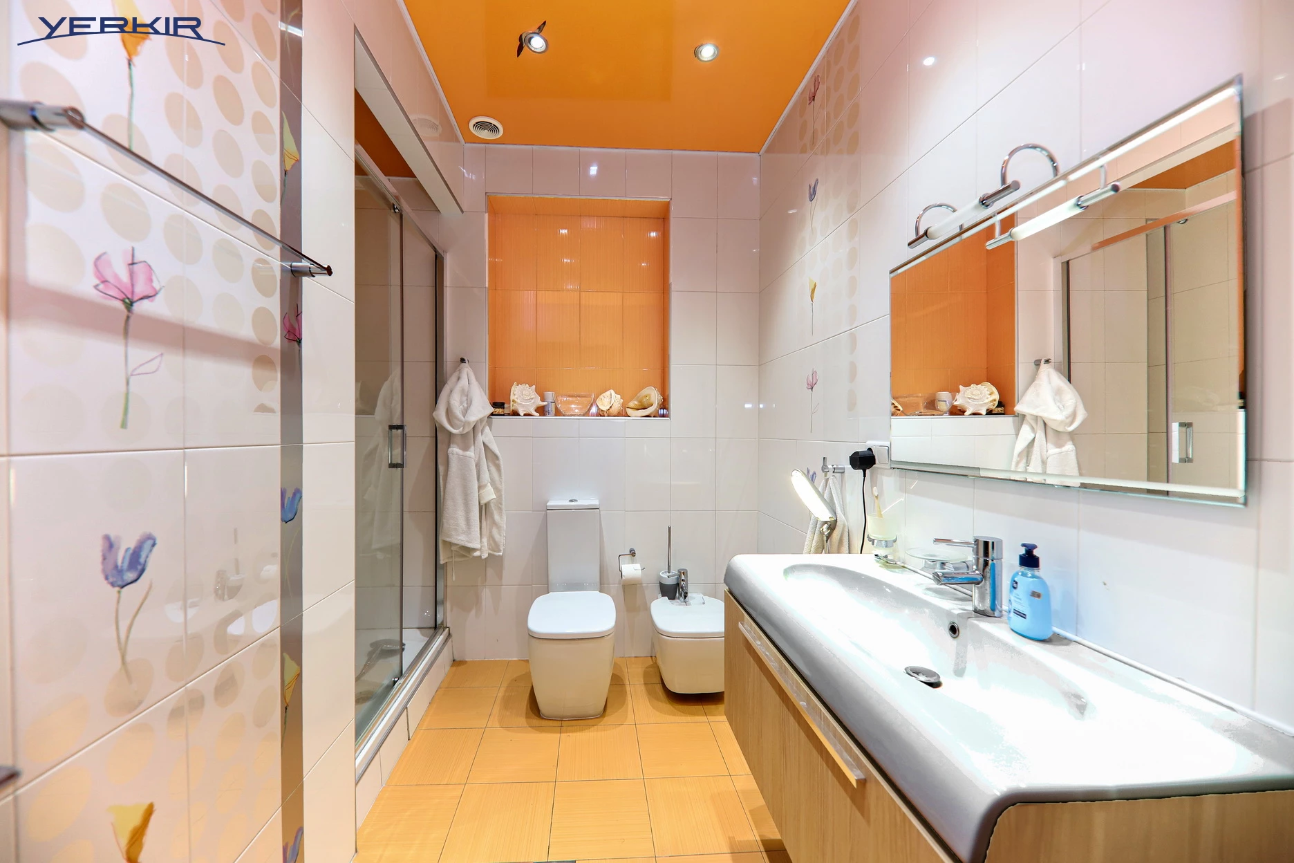 Apartments Code: 1+8347796