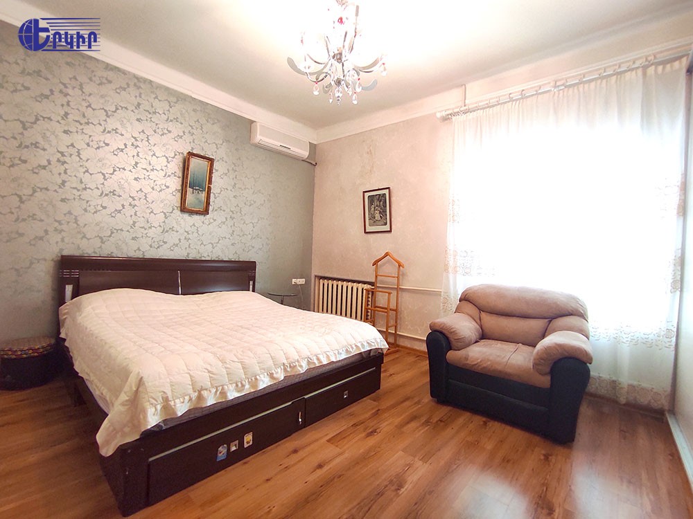 Առանձնատներ Կոդ` 10+50315