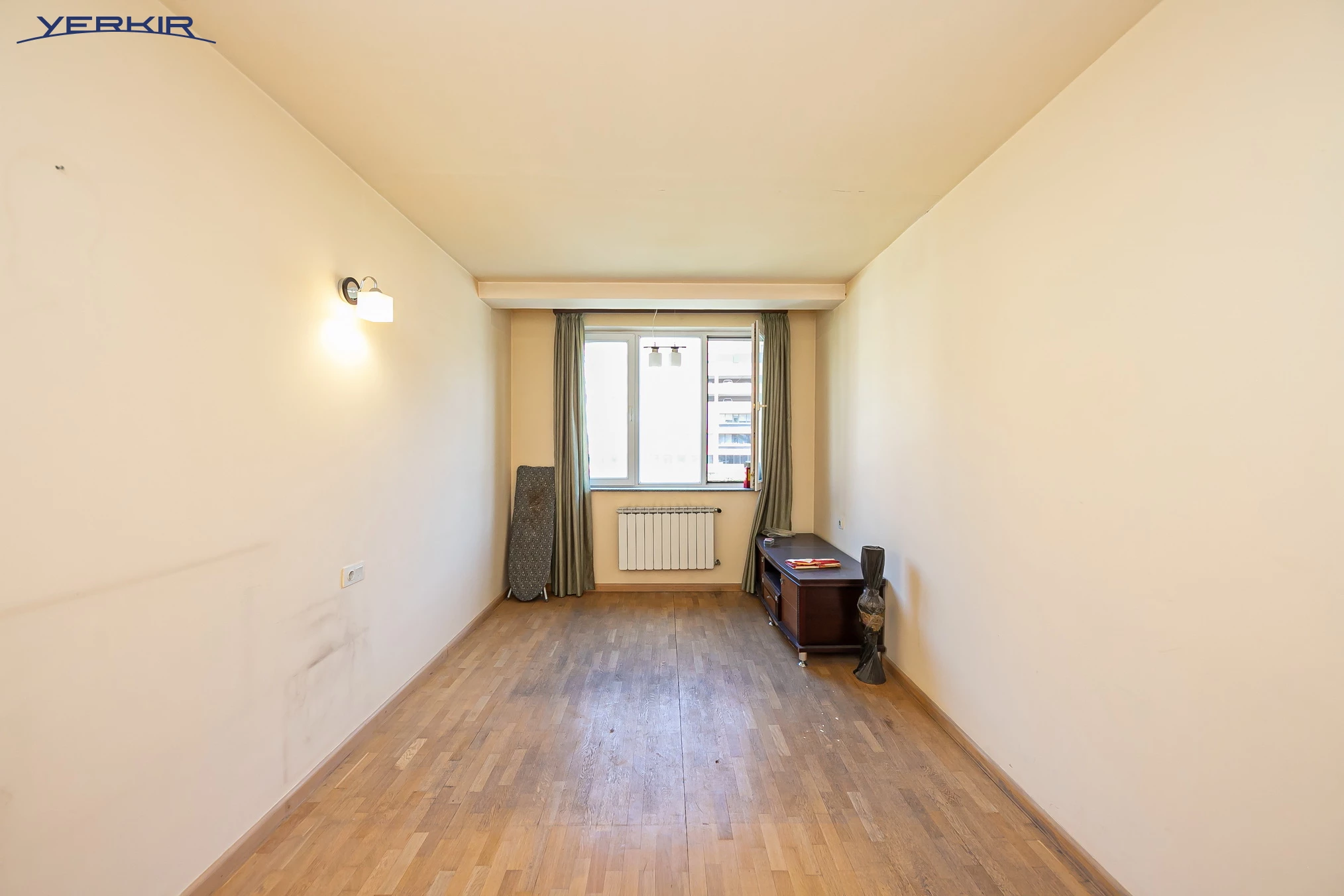 Apartments Code: 5+819431