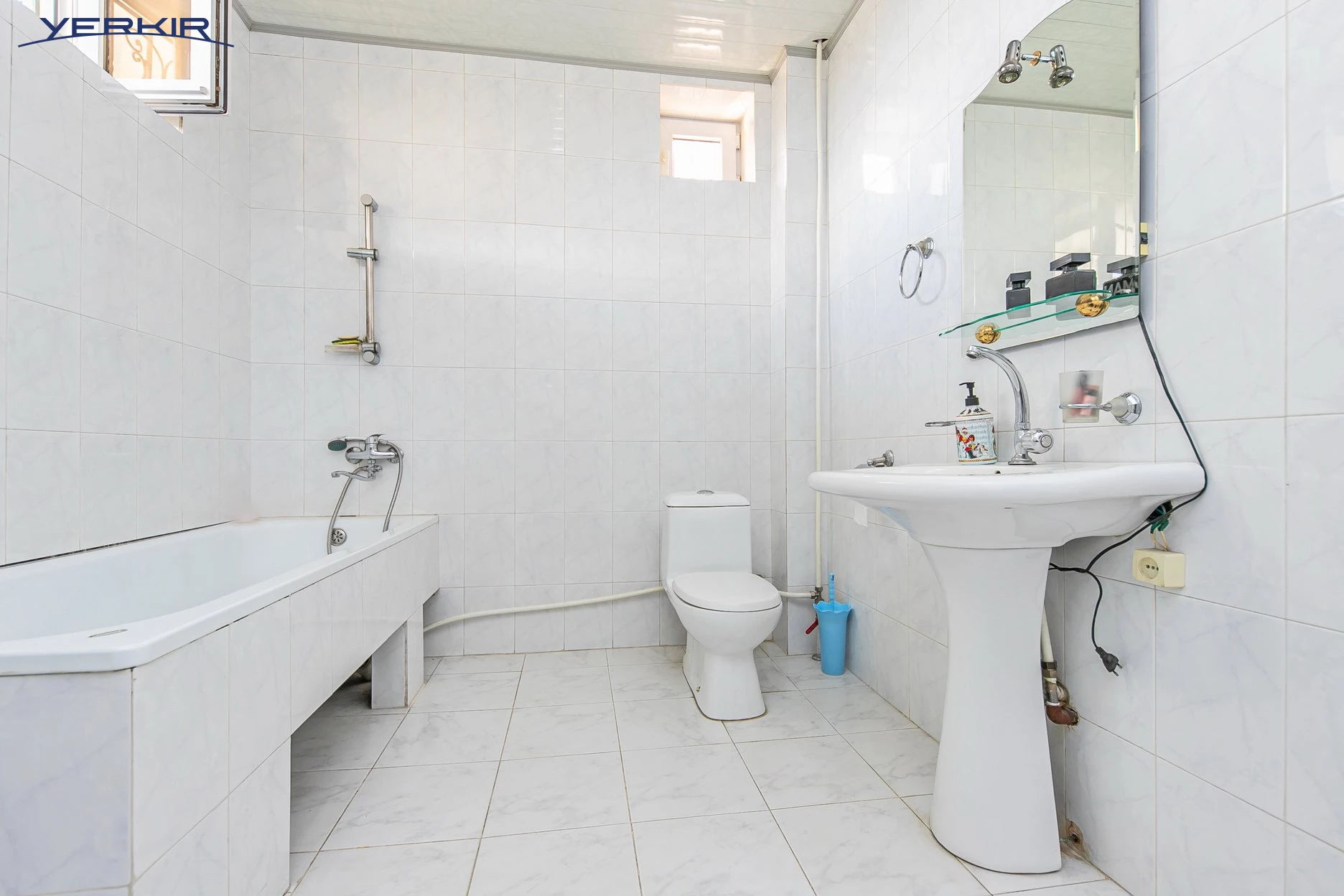 Առանձնատներ Կոդ` 8+518044