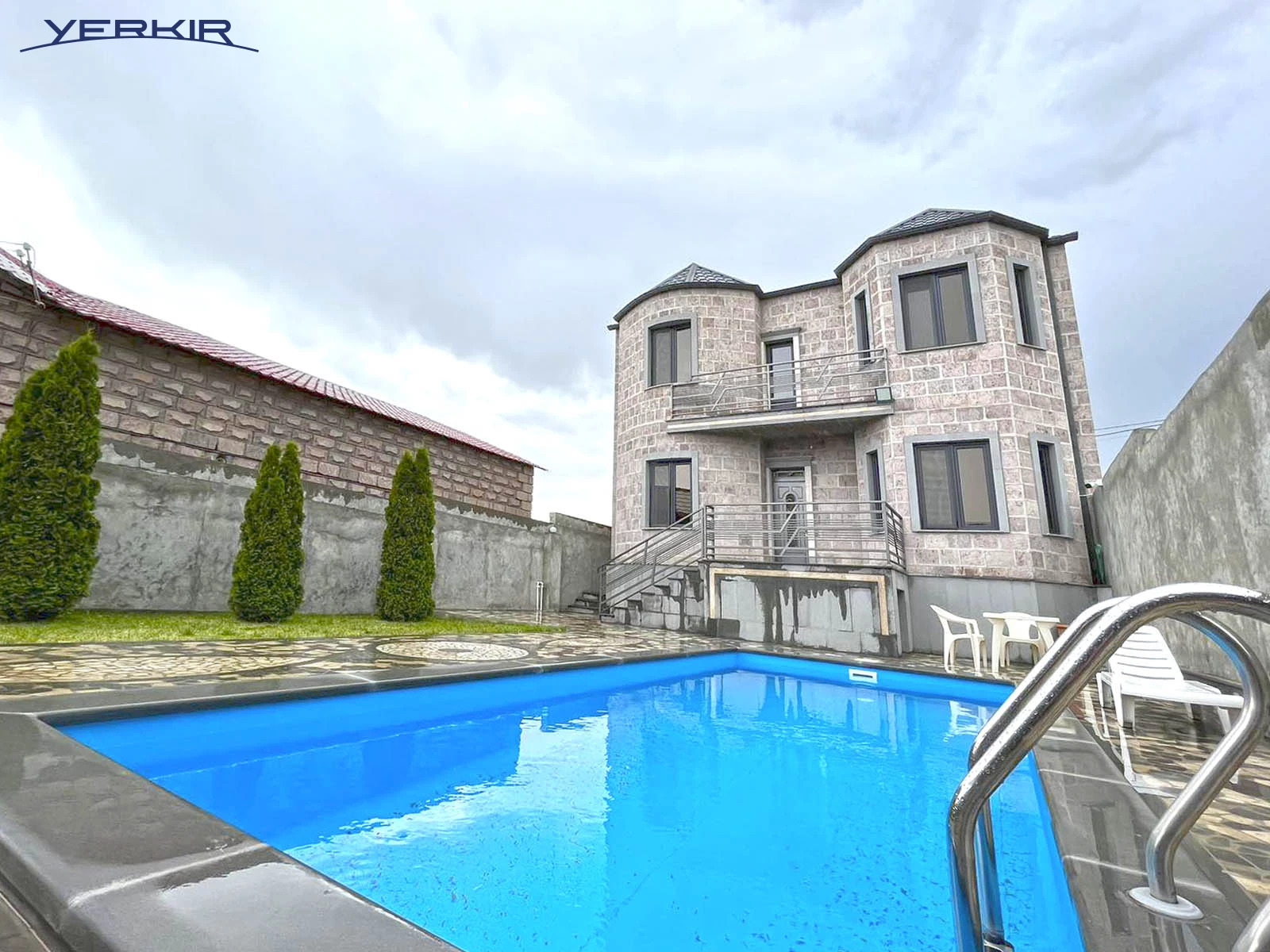 Առանձնատներ Կոդ` 3+511059