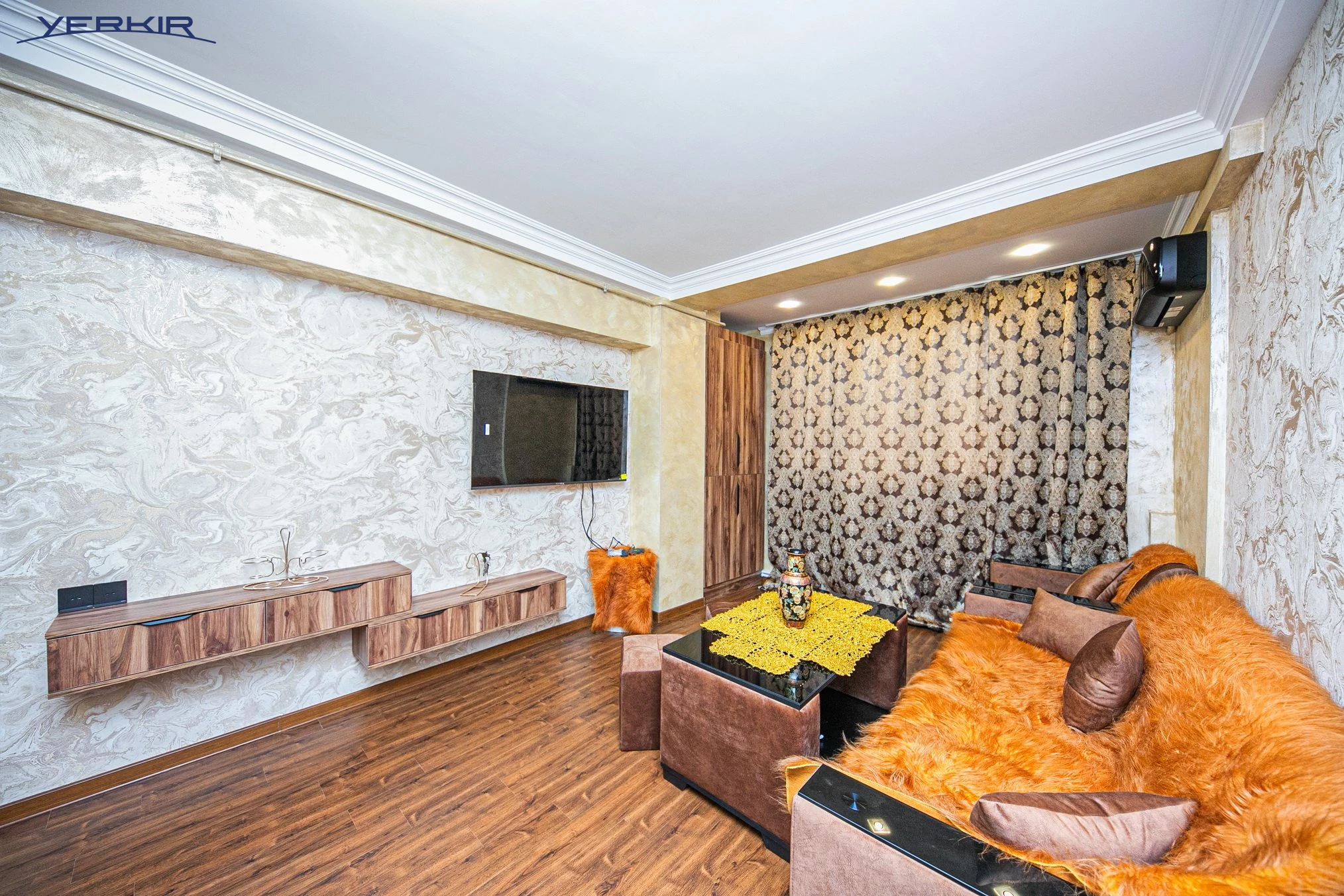 Բնակարաններ Կոդ` 9+118944