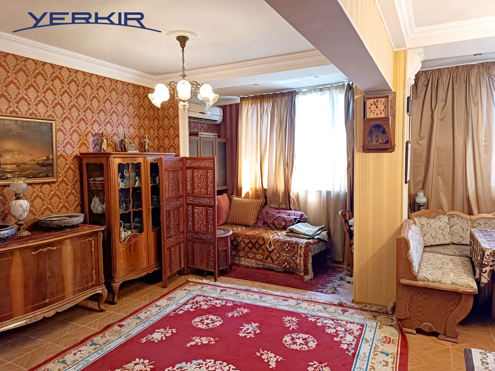 Apartments Code: 9+110181