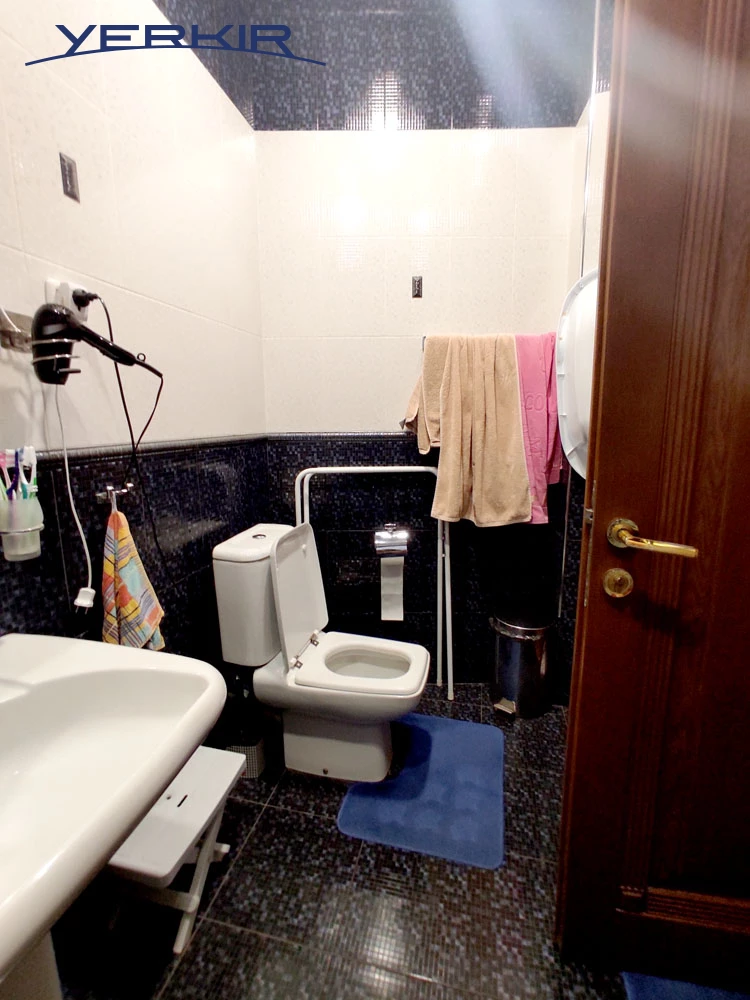 Apartments Code: 8+407590