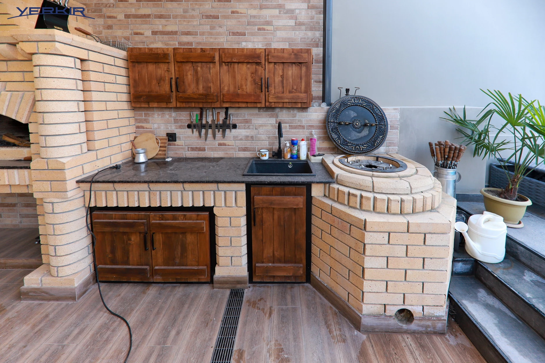 Houses Code: 3+513795