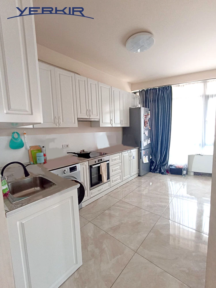 Apartments Code: 10+308066