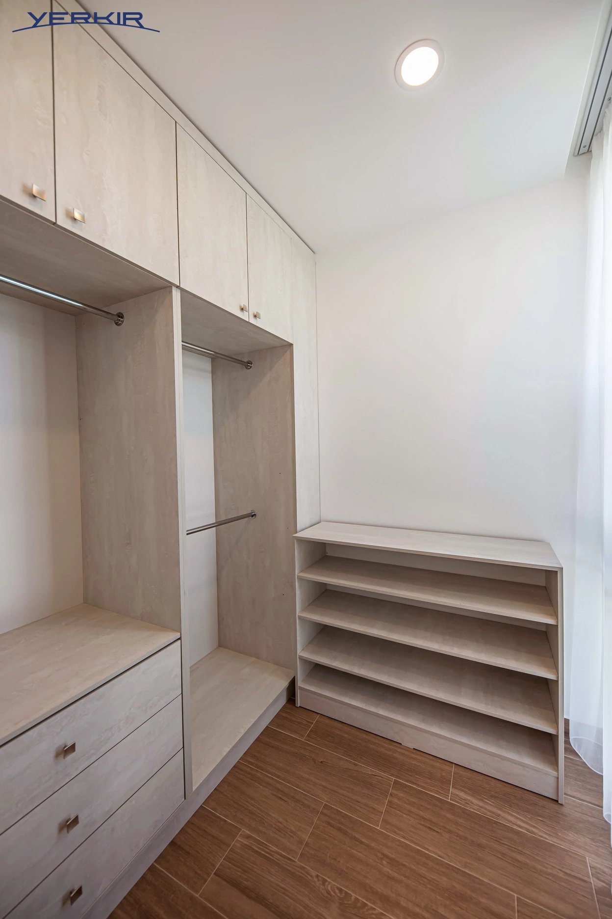 Առանձնատներ Կոդ` 5+513738