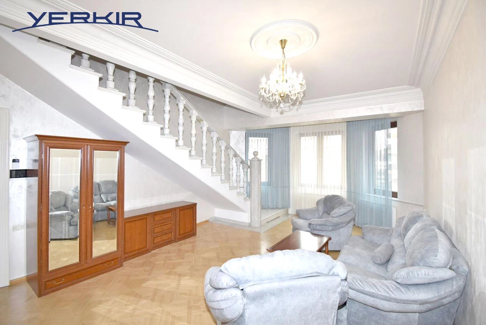 Apartments Code: 9+809035