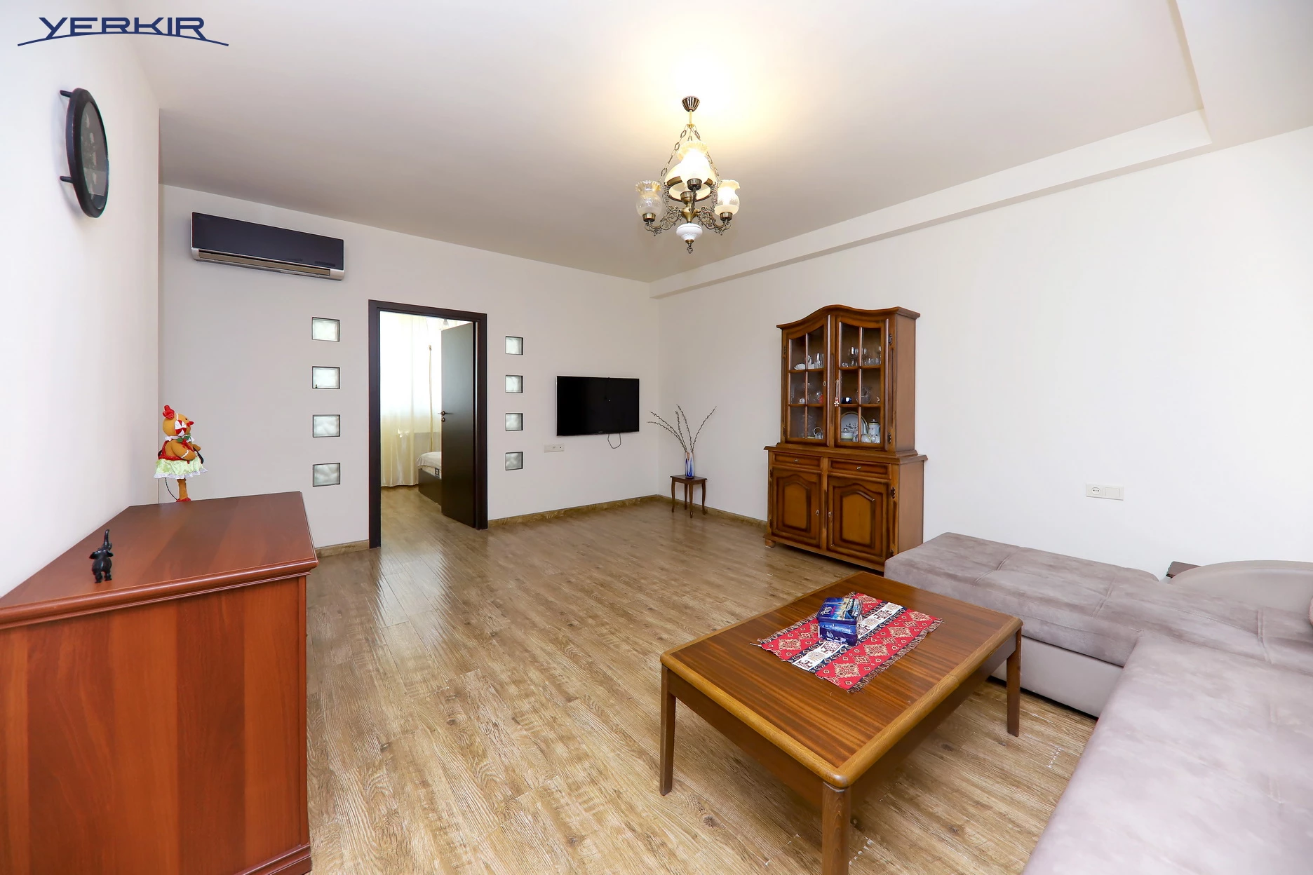 Apartments Code: 5+207405