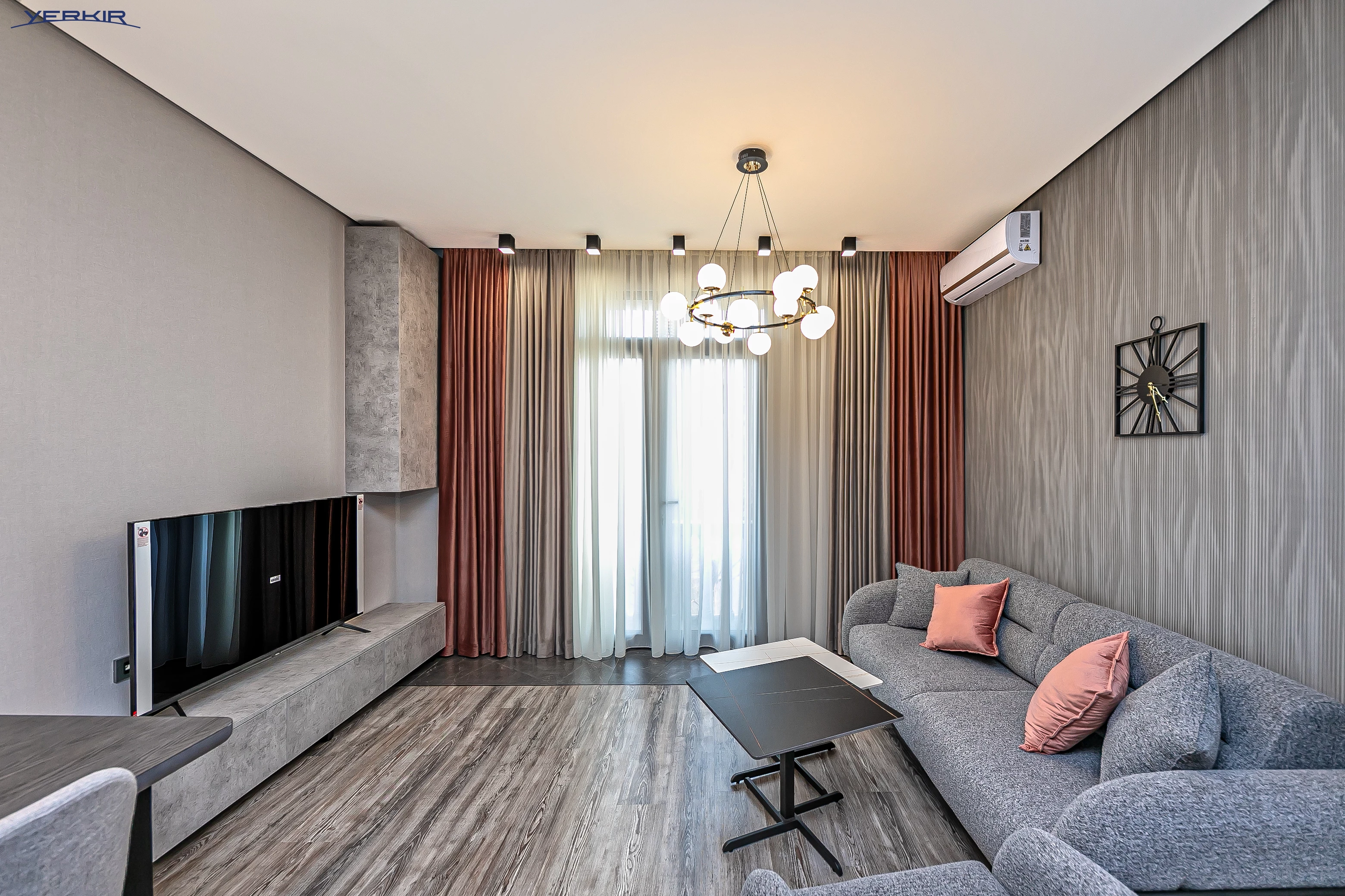 Apartments Code: 5+115778