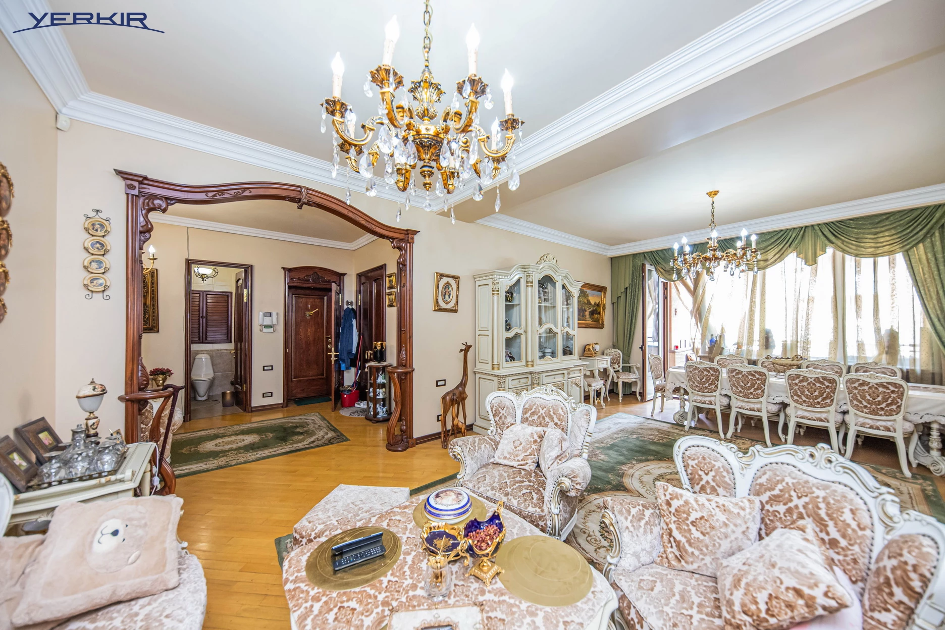 Apartments Code: 5+412782