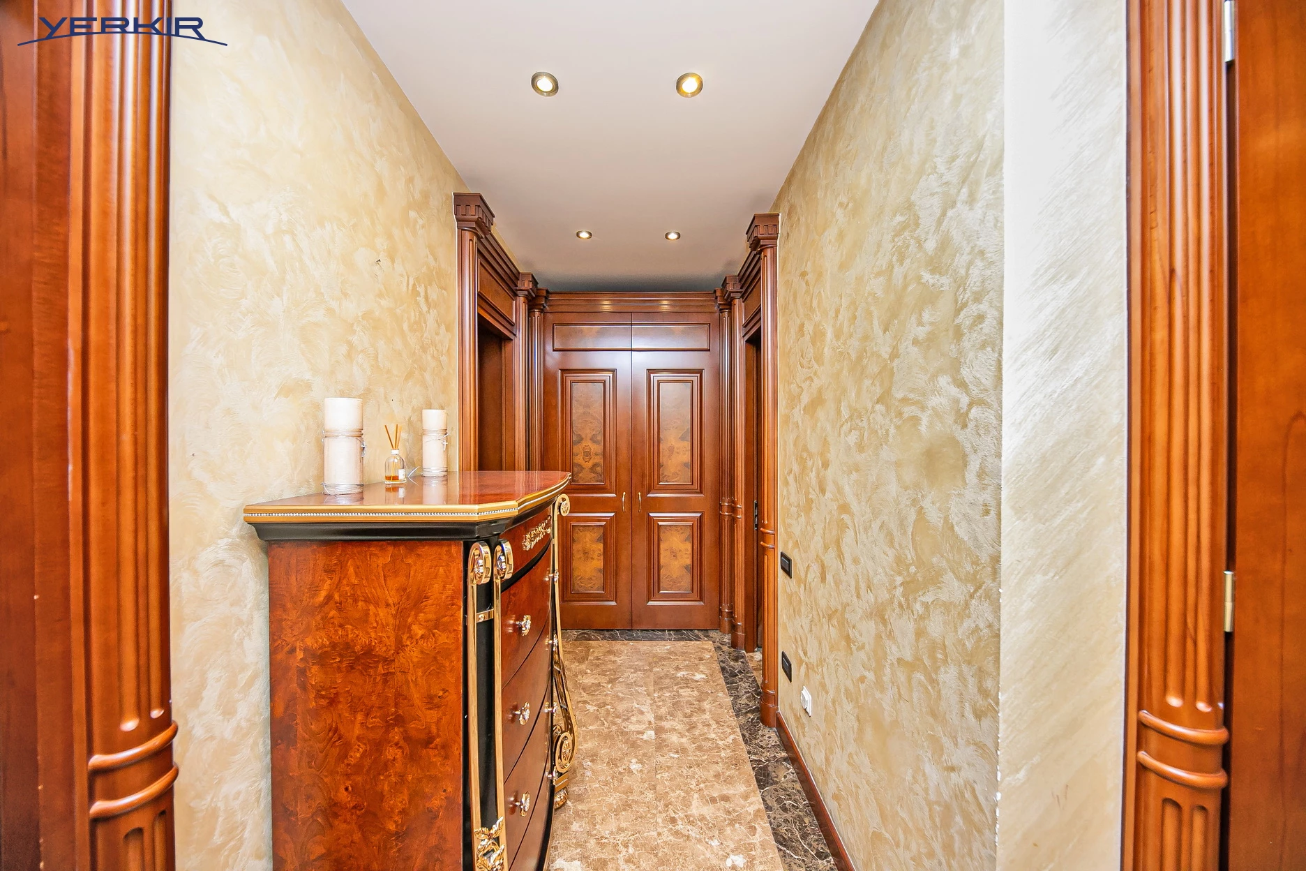 Բնակարաններ Կոդ` 5+418185