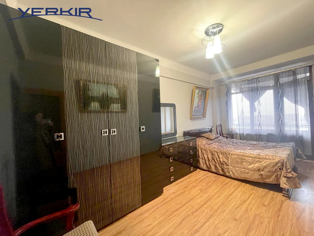 Apartments Code: 5+208720