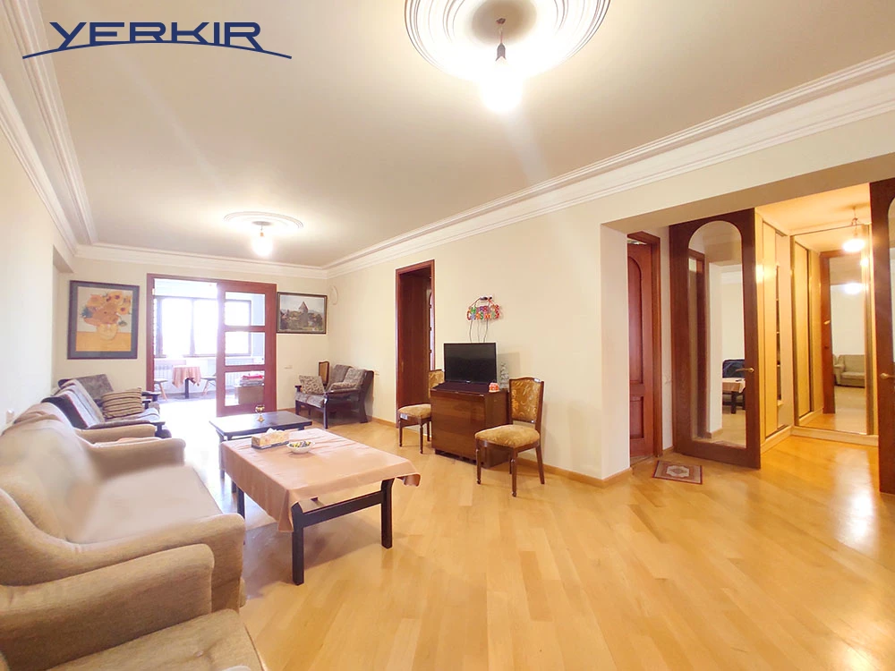 Apartments Code: 10+305740