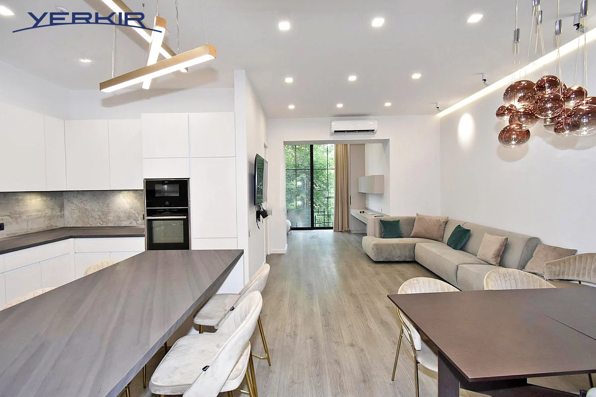 Apartments Code: 5+214833